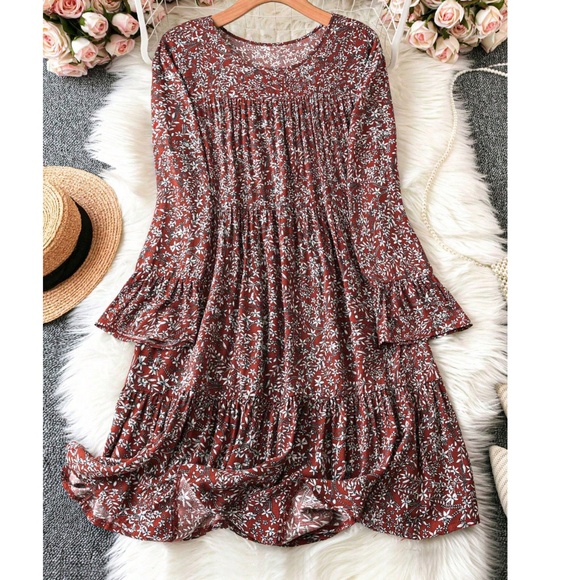 Plus Floral Print Flounce Sleeve Ruffle Hem Dress - Picture 6 of 8